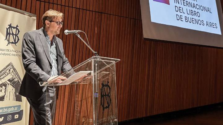 Christian Rainone, presidente de la Fundación El Libro: "Queremos acercar a los jóvenes a la Feria para fortalecer el hábito de lectura y de compra de libros"