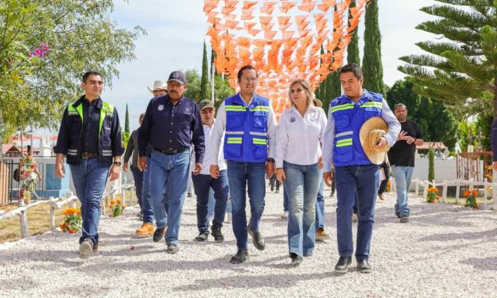 Tensión en funeral de Carlos Manzo: asistentes increpan al gobernador de Michoacán