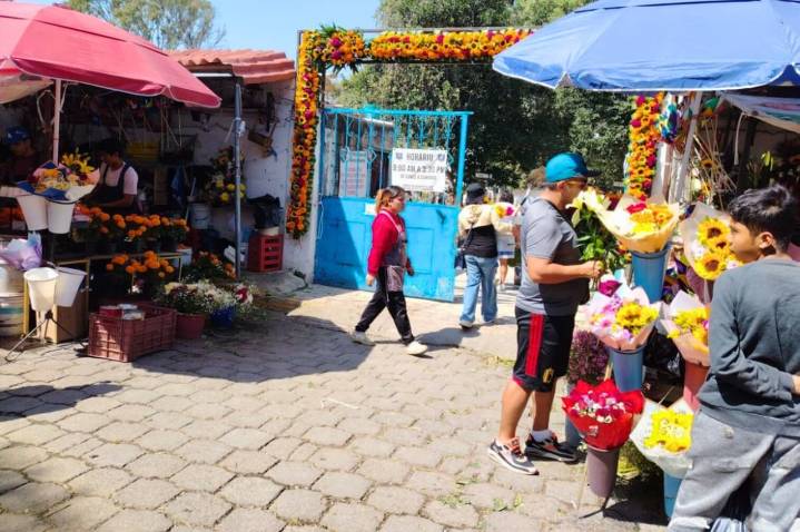 Sin incidentes transcurren festividades de Todos Santos