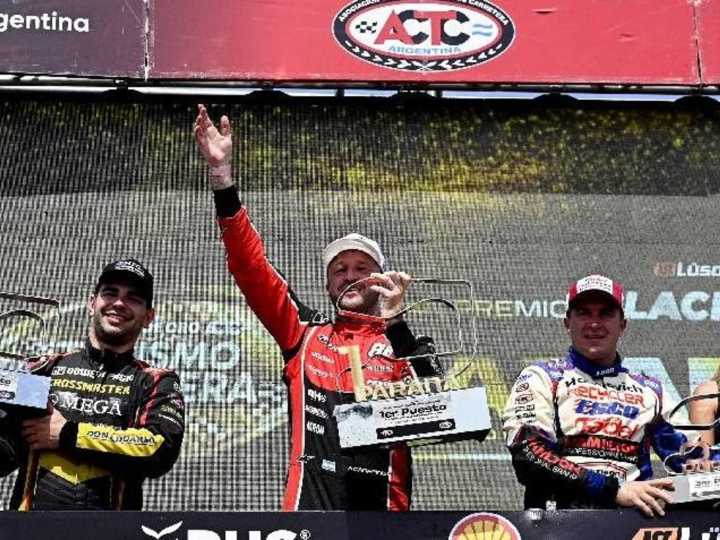 Agustín Canapino, imparable en el Turismo Carretera: sumó su cuarto triunfo al hilo en Paraná y quedó muy cerca de su quinto título