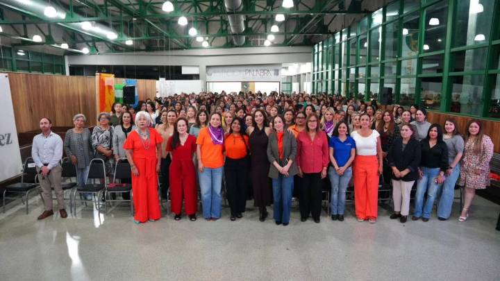 Reúnen a más de 300 mujeres en conferencia de empoderamiento con Rocío Gómez Turner