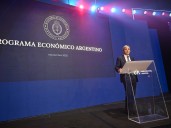 En octubre hubo superávit fiscal, pero los intereses de la deuda subieron por encima de la inflación