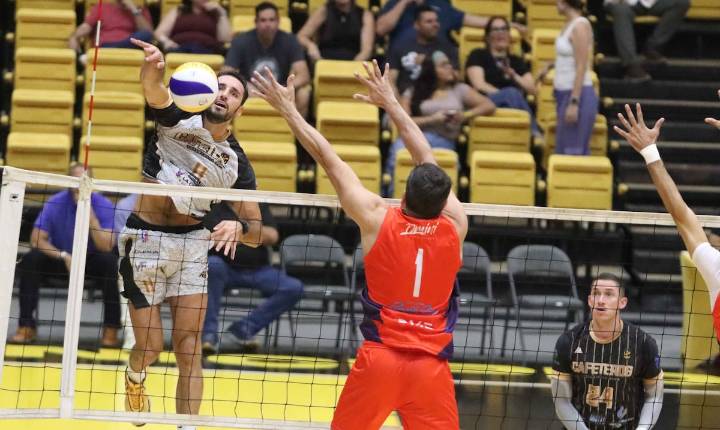 Los Cafeteros se imponen en cinco sets sobre los Gigantes de Carolina