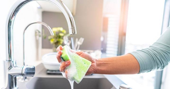 Odours are banished from kitchen sinks with 2 ingredients you probably have at home