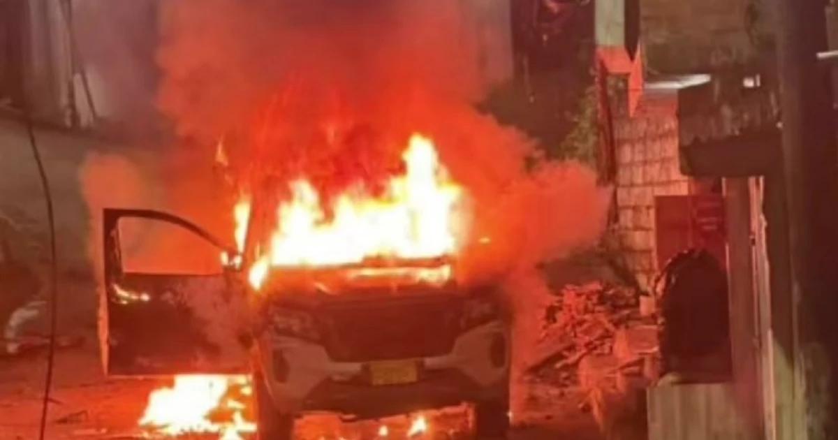 Coche bomba estalla en Colombia y deja dos muertos; niña de 6 años resulta gravemente herida