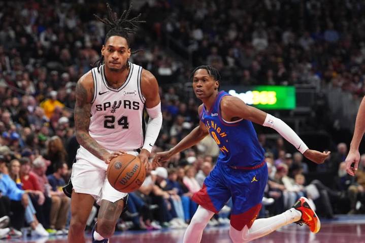 Vassell anota 33 puntos y Spurs vencen 139-136 a Nuggets para avanzar en la Copa NBA – Chicago Tribune