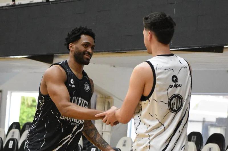 Olímpico, con el debut de Dennis McKinney, visita a Oberá TC