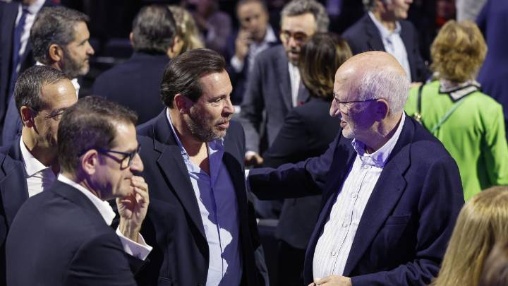 Puente se compromete a que en 2027 la conexión de Almería a la frontera francesa esté completa