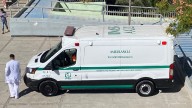 Choca ambulancia del IMSS al salir de la Clínica 2 en Saltillo; hubo caos vial en V. Carranza