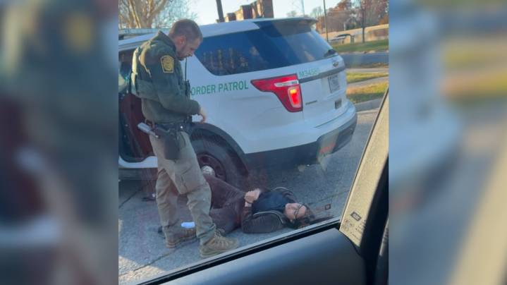 Border agent uses stun gun on woman, man escapes in Oak Park encounter