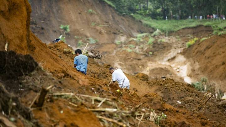 Un adulto mayor murió en Santo Domingo, Antioquia, tras deslizamiento de tierra