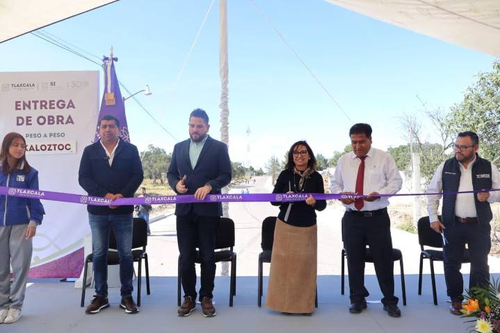 Inaugura gobernadora obras viales en comunidades de San Cosme Xaloztoc