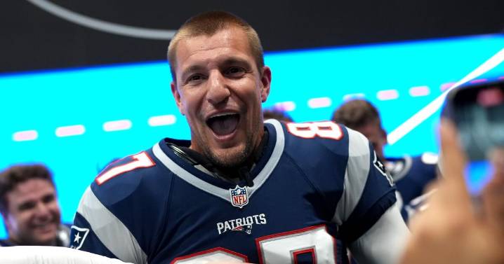 Rob Gronkowski will 'be a Patriot for life' after signing one