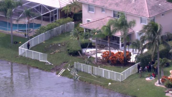 Small plane carrying hurricane relief supplies for Jamaica crashes in Florida neighborhood