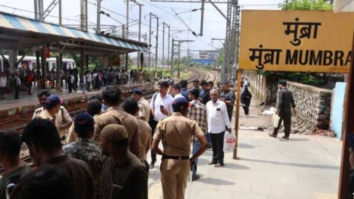 Mumbra train deaths: 5 months later, 2 Central Railway engineers booked for ‘negligence’