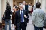 El Gobierno pide elecciones en la Comunidad Valenciana