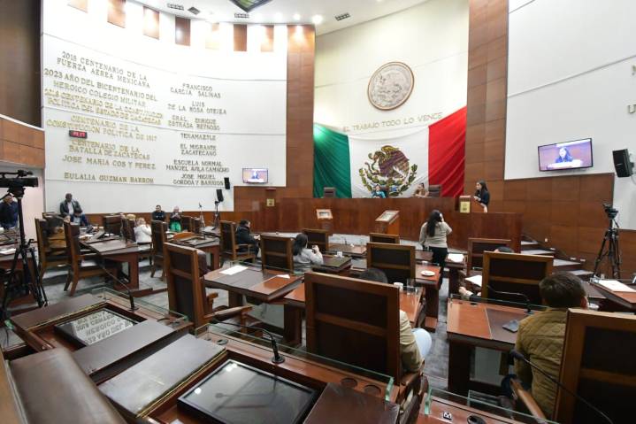 Legislatura aprueba medidas en materia de seguridad, protección civil y vialidad