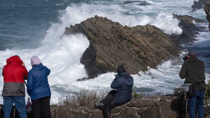 Watch the king tides on the Oregon Coast