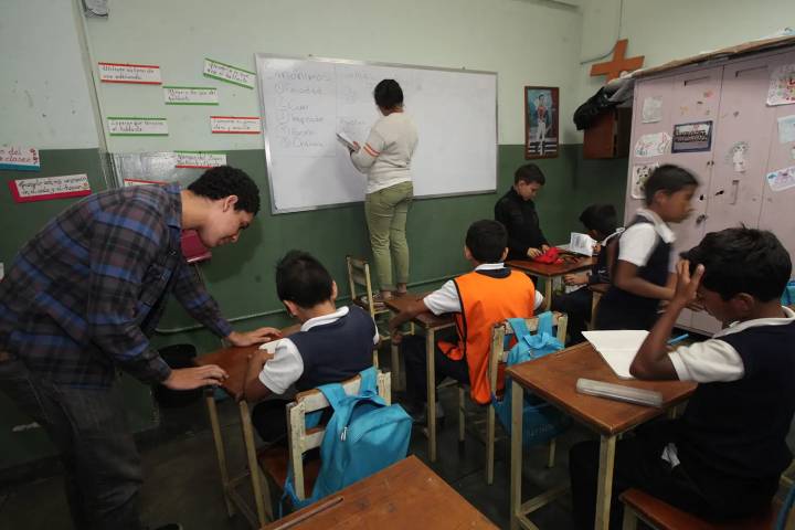 Gremio exige reincorporación de docentes suspendidos en Guárico