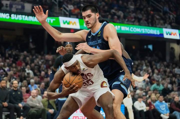 Donovan Mitchell scores 30 as Cavaliers rally for 108-100 win over Grizzlies – Winnipeg Free Press