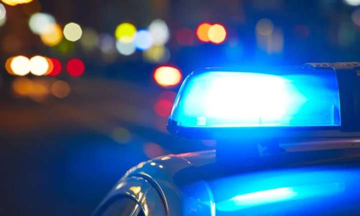 Intentó forzar un auto en Los Antiguos y fue detenido por la Policía