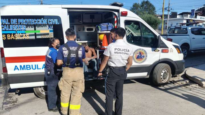 Se incendia casa en Mirador de las Culturas y el propietario sufre quemaduras en las vías respiratorias