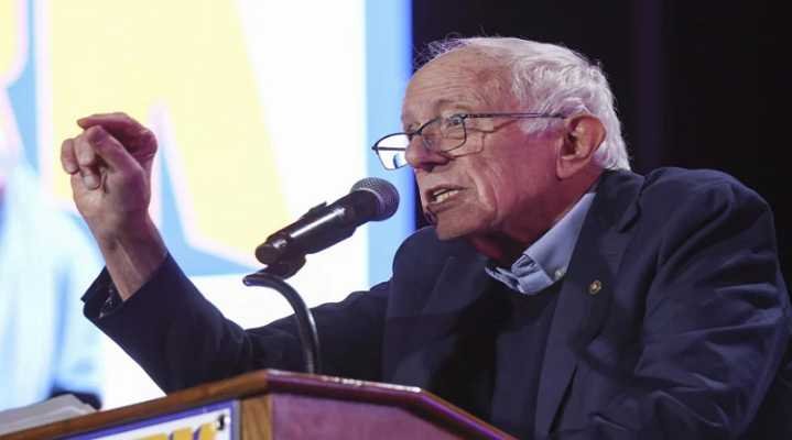 El senador Sanders critica los bombardeos de Trump en el Caribe.