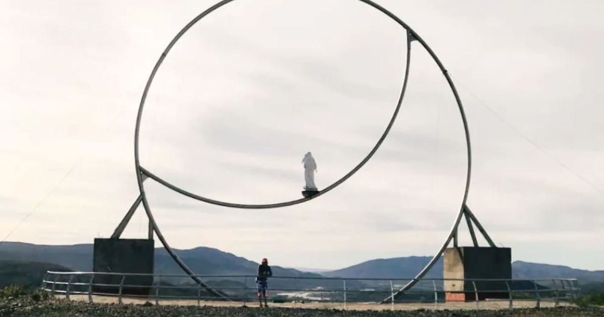 Trekking al Cerro de la Virgen: una pausa en medio de la Fiesta del Chivito