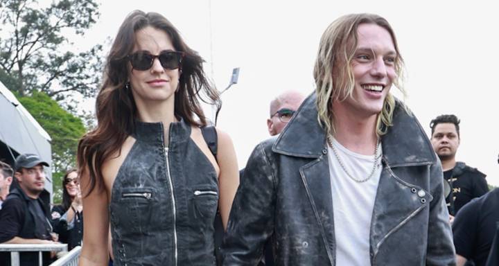 Jamie Campbell Bower Gets Support from Girlfriend Elena Taber as He Promotes ‘Stranger Things’ Season 5 in Brazil | elena taber, Jamie Campbell Bower, Stranger Things | Celebrity News and Gossip | Ent