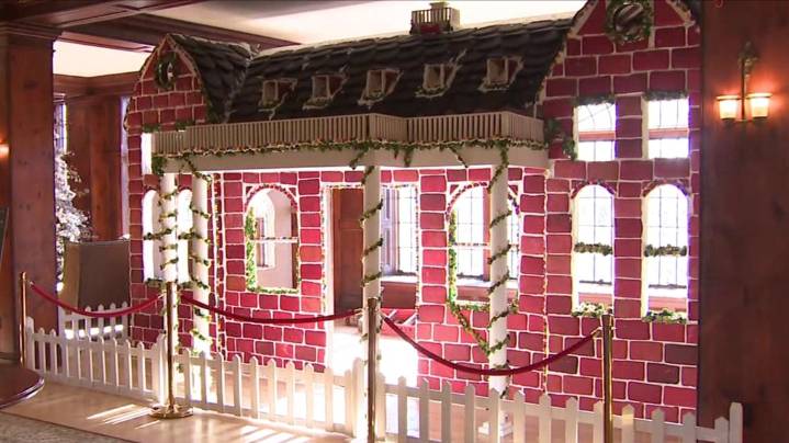 Skytop Lodge unveils annual life-sized gingerbread house with old
