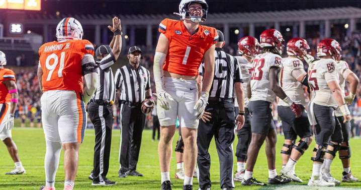 No. 17 Virginia football eager for win-and-in chance against rival Hokies