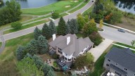 MI Dream Home: Nestled on Boulder Pointe Golf Course