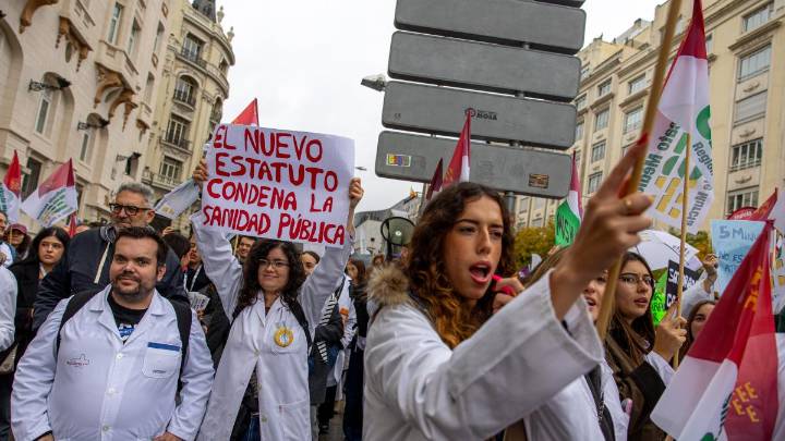 Los médicos vuelven a la calle y reclaman un estatuto propio que reconozca su singularidad