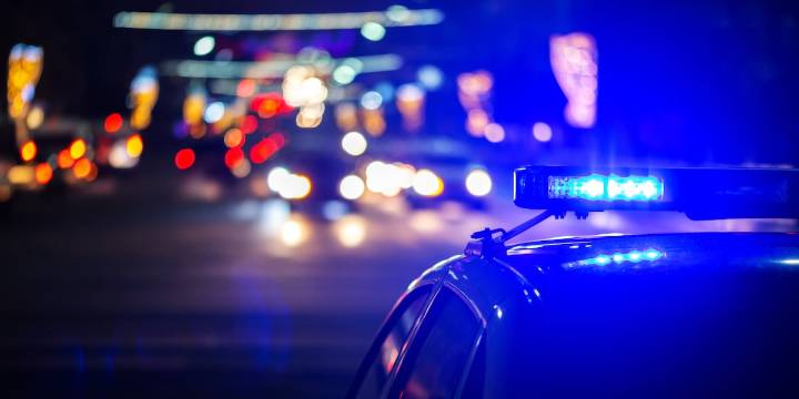 Des Moines police seek man injured by loaded gun he stored in oven