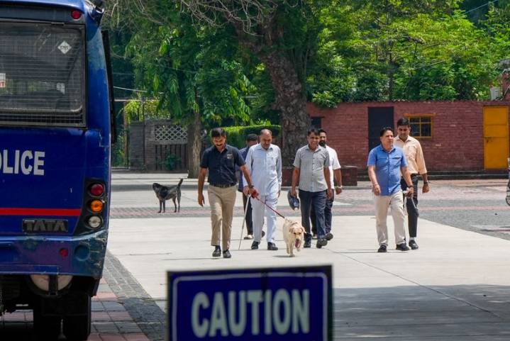 3 Delhi schools receive bomb threats, search operations underway