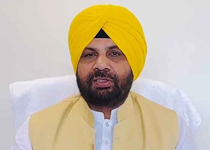 Harbhajan Singh ETO Slams Centre For Delay in Announcing PU Senate Election Date