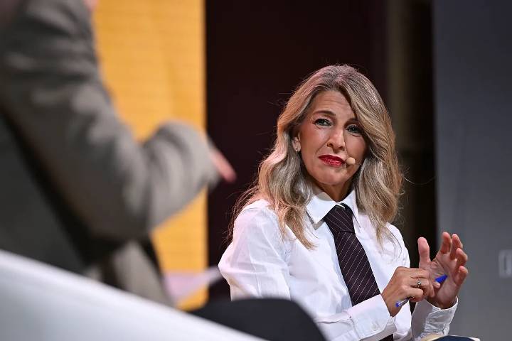 Transporte público gratis o herencia universal de 20.000 euros: Yolanda Díaz se lanza a por el voto joven y el abstencionista