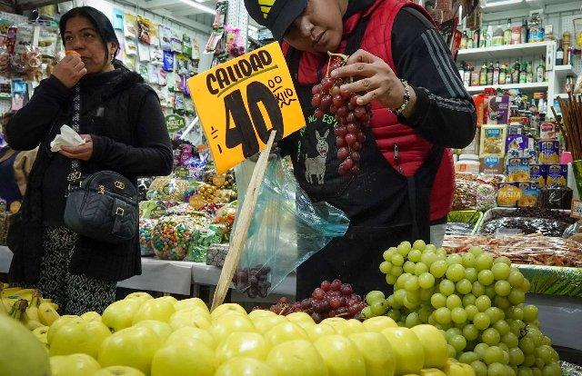 Inflación baja a 3.57% en octubre tras nuevo recorte de tasas de Banxico