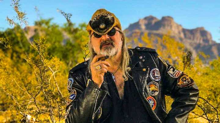 Former Guns N' Roses Manager Alan Niven Sues Band in Order to Publish Autobiography