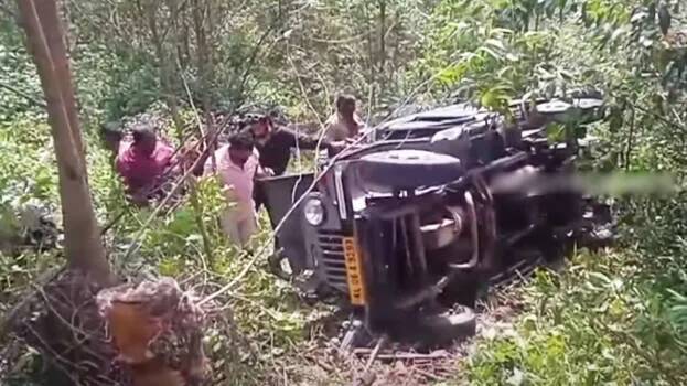 Jeep carrying students overturns in Munnar, four injured, one critical