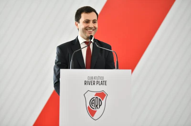 Di Carlo asumió como presidente de River y fue crítico con el presente del equipo