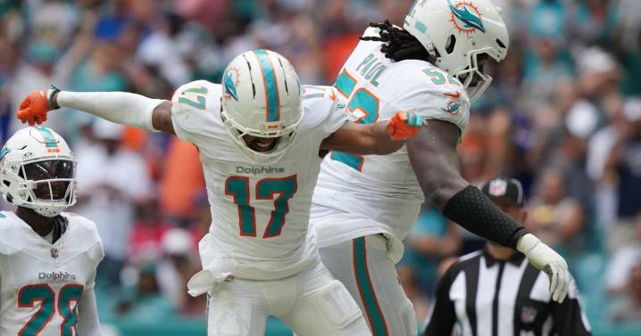 Miami Dolphins end seven-game losing streak against Buffalo Bills with 30
