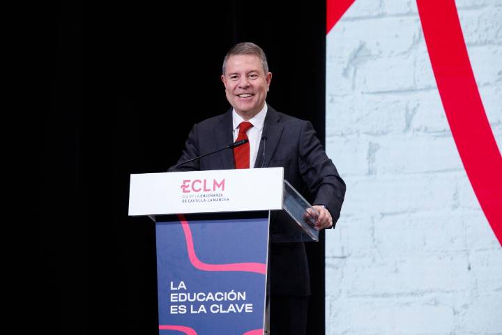 García-Page destaca la Educación como la esencia de la autonomía y una prioridad creciente