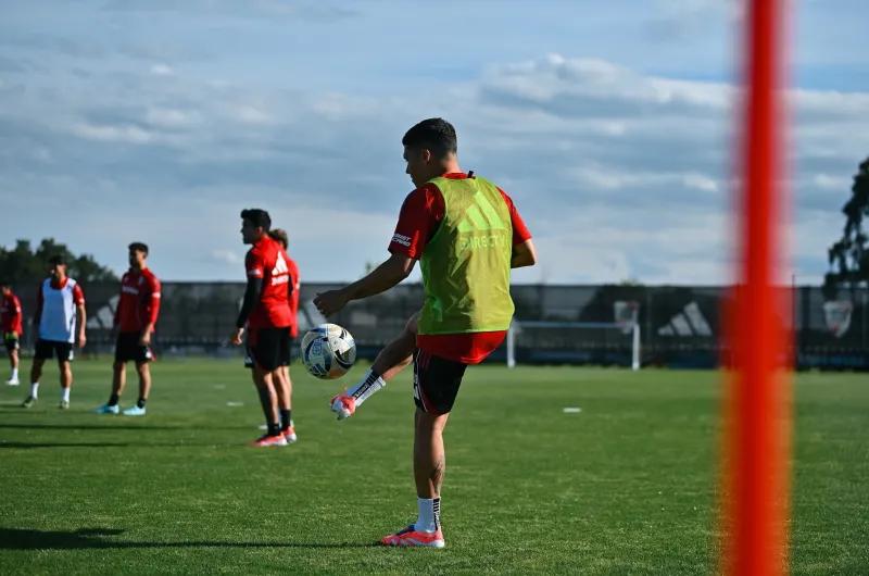 Gallardo define el equipo: un cambio obligado y una duda en el mediocampo para recibir a Gimnasia