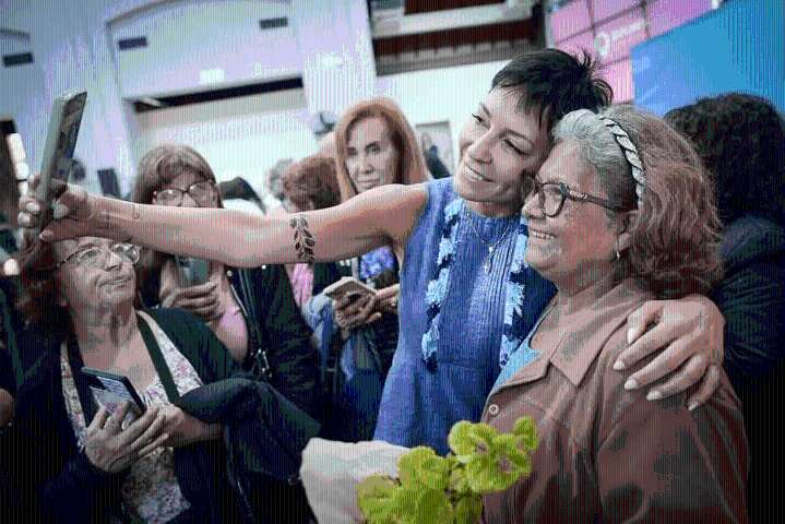 Mayra entregó fondos a centros de jubilados y eximió del pago de tasas a...