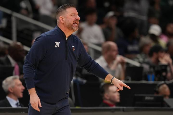 Deadspin | Ole Miss taps into depth, rolls past UL Monroe 86-65