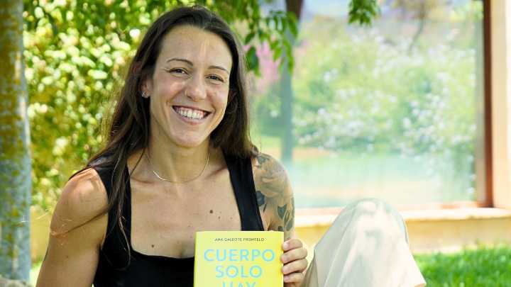 Ana Galeote, fisioterapeuta: «Si con 40 años me cuesta agacharme, con 70 me costará levantarme de la cama»