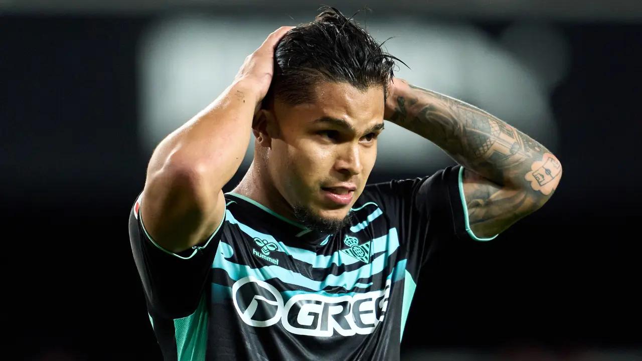 Primer parte médico sobre Juan Camilo 'Cucho' Hernández, tras operación a la que se sometió