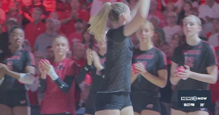 Wisconsin Volleyball star Mimi Colyer earns third Big Ten honor this season