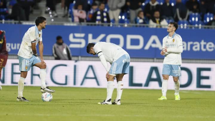El Real Zaragoza confirma su estado de cadáver, sin reacción con el tercer entrenador